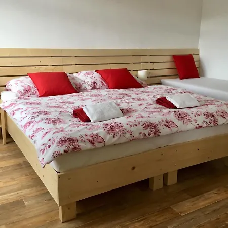 Apartmany A Ubytovani Mlynice Litovel Exterior photo